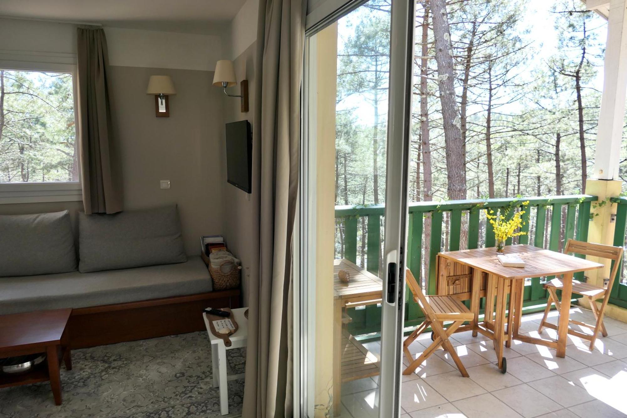 Apt Les Grands Pins, Entre Foret, Lac Et Ocean كاركان المظهر الخارجي الصورة